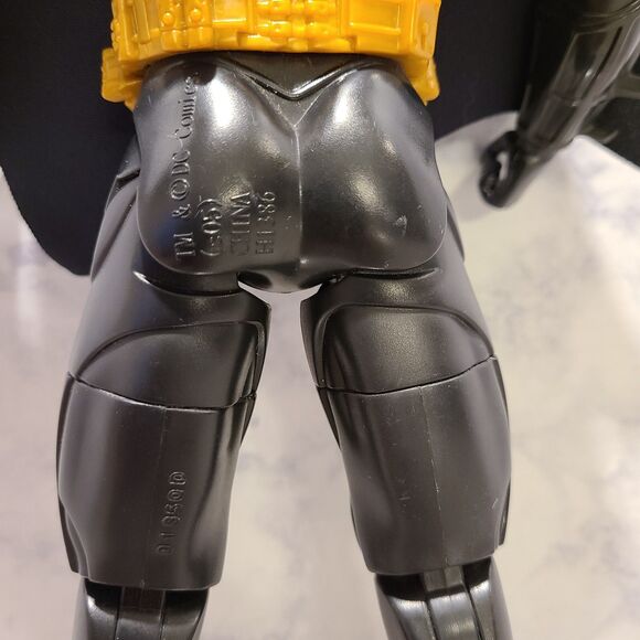 🦇🦇Batman Begins 14"/35cm Action Figure With Cape DC Comics H1386🦇🦇 - Picture 6 of 6